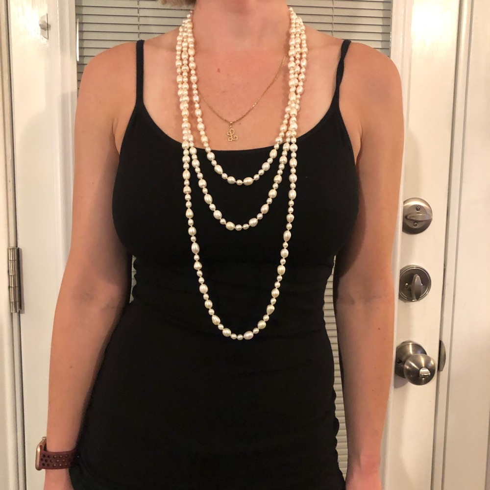 Freshwater pearl necklace ~50 in long!